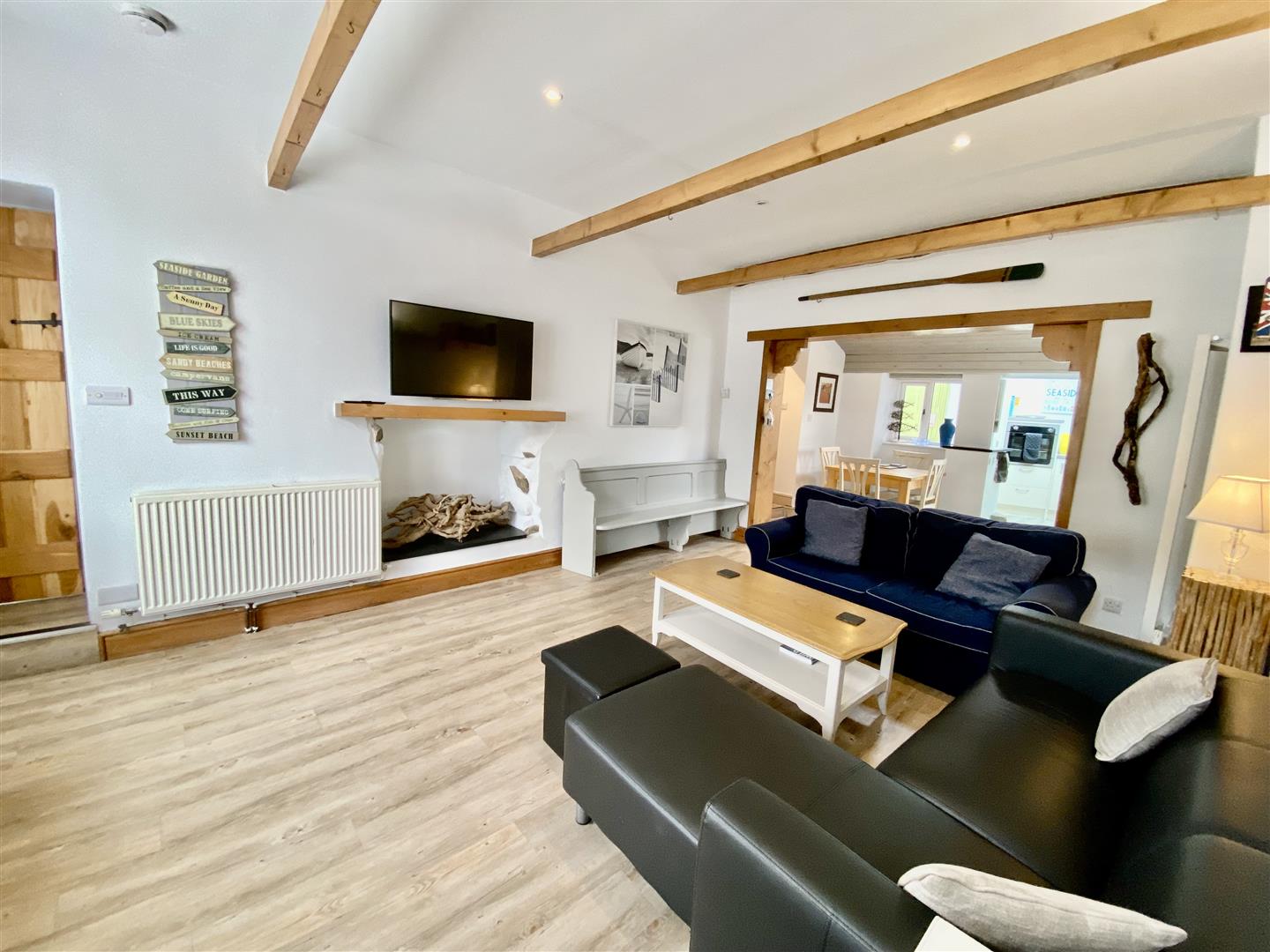 29-31 Castle Street, Criccieth